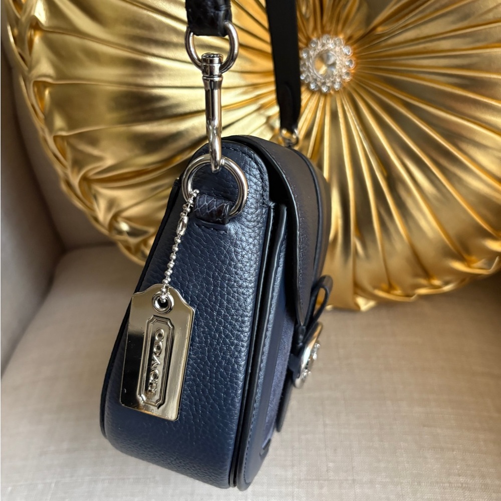 Coach Dark BLUE Saddle Crossbody Bag with Silver Horse-and-Carriage Emblem - Picture 3 of 6